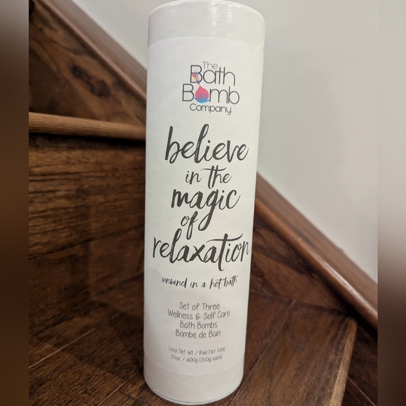 The Bath Bomb Company Relaxation Set. New In Gift Box - Picture 9 of 12